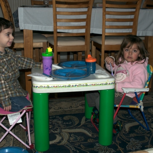 Michael and Isa enjoying dinner